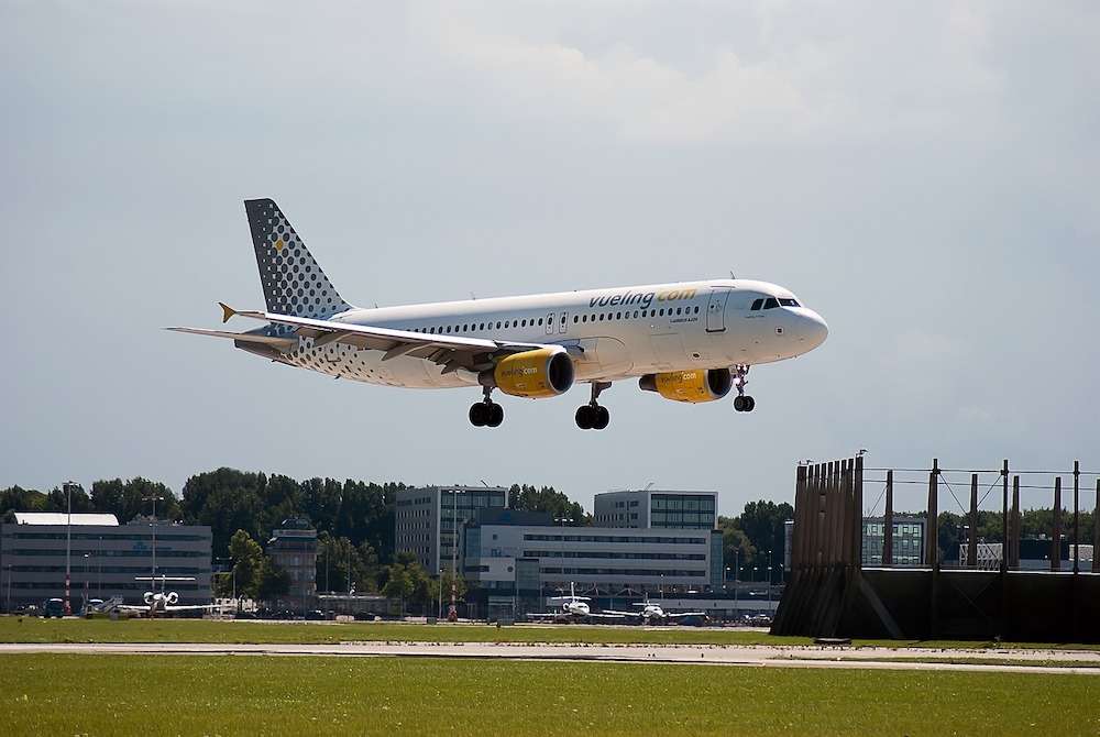 Reclamación a Vueling importe alquiler de coche por vuelo cancelado